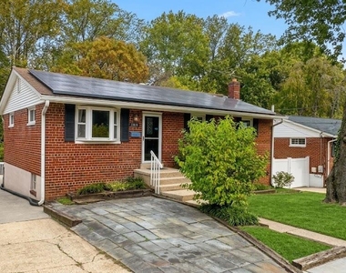 11115 Schuylkill Road - Photo Thumbnail 6