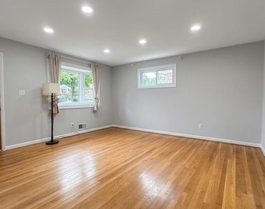 11115 Schuylkill Road - Photo Thumbnail 9