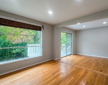 11115 Schuylkill Road - Photo Thumbnail 10