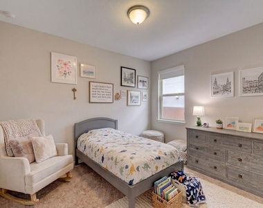 205 Cortona Ln - Photo Thumbnail 3