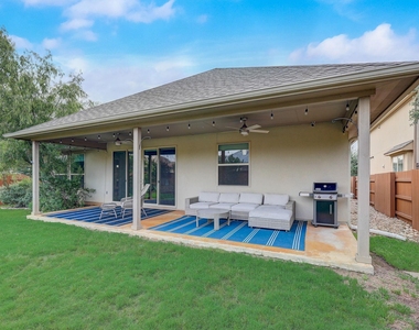 205 Cortona Ln - Photo Thumbnail 17