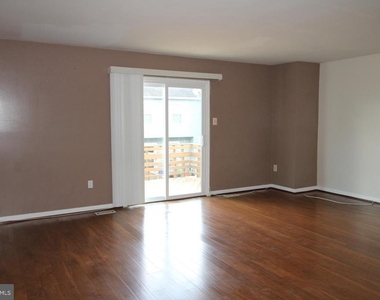 11518 Brundidge Terrace - Photo Thumbnail 3