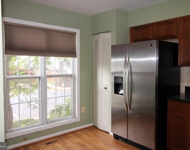 11518 Brundidge Terrace - Photo Thumbnail 2