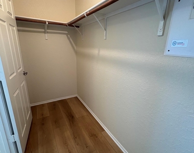 1429 Coriander Dr - Photo Thumbnail 7