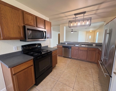 1429 Coriander Dr - Photo Thumbnail 12