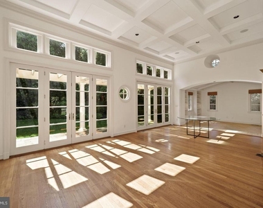 7711 Brookville Road - Photo Thumbnail 5