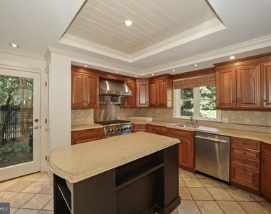 7711 Brookville Road - Photo Thumbnail 11