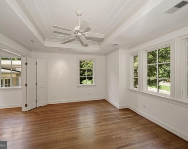 7711 Brookville Road - Photo Thumbnail 19