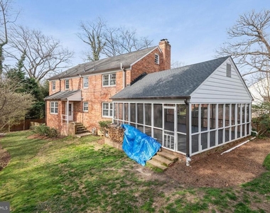 5801 Hillburne Way - Photo Thumbnail 29