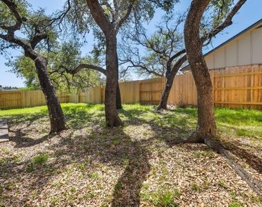 3802 Foust Trl - Photo Thumbnail 33