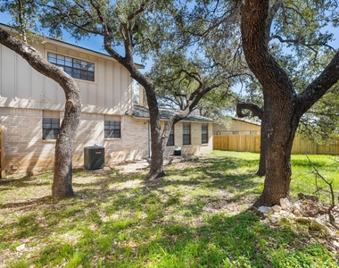 3802 Foust Trl - Photo Thumbnail 32