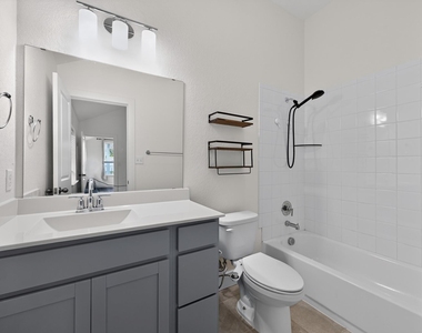 104 Joseph Hawkins Ln - Photo Thumbnail 25