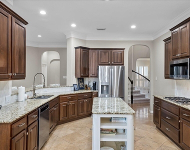 12921 Bloomfield Hills Ln - Photo Thumbnail 2