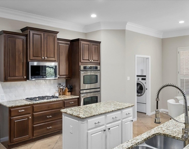12921 Bloomfield Hills Ln - Photo Thumbnail 10