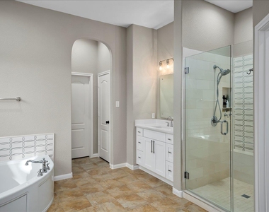 12921 Bloomfield Hills Ln - Photo Thumbnail 18