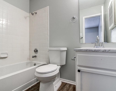 8200 West Gate Blvd - Photo Thumbnail 13