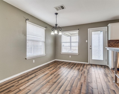 13620 Lyndon B Johnson St - Photo Thumbnail 6