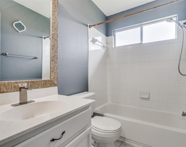 13620 Lyndon B Johnson St - Photo Thumbnail 22