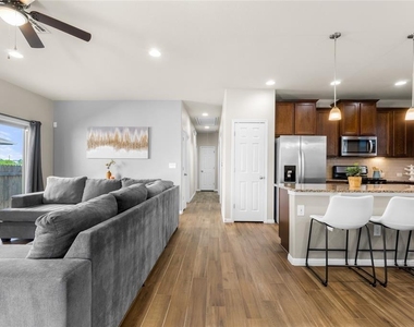 121 Guemal Rd - Photo Thumbnail 8