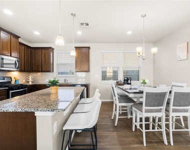 121 Guemal Rd - Photo Thumbnail 12
