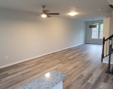 2246 Wetherburne - Photo Thumbnail 2