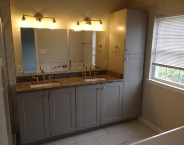 2246 Wetherburne - Photo Thumbnail 11