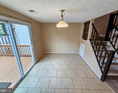 509 Beebe Court - Photo Thumbnail 8
