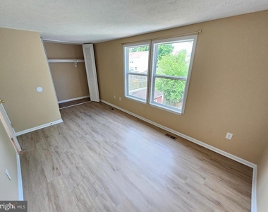 509 Beebe Court - Photo Thumbnail 23