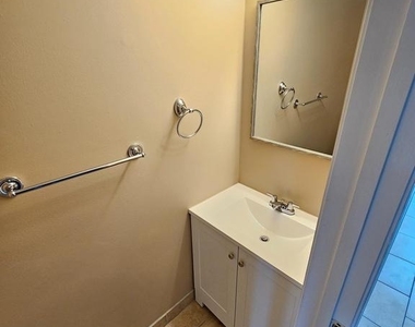 509 Beebe Court - Photo Thumbnail 6