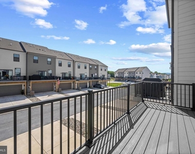 434 Herringbone Way - Photo Thumbnail 41