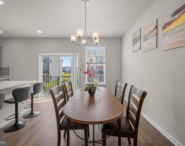 434 Herringbone Way - Photo Thumbnail 23