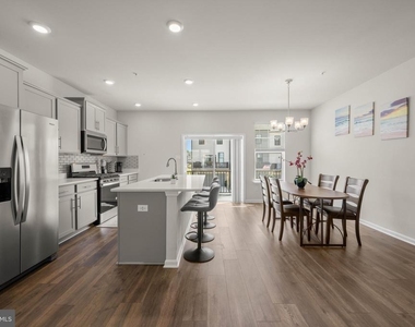 434 Herringbone Way - Photo Thumbnail 16