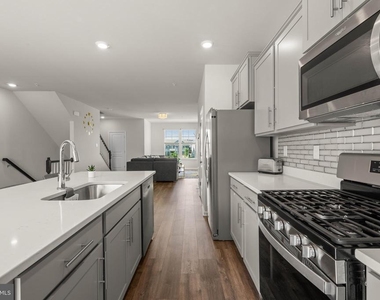 434 Herringbone Way - Photo Thumbnail 20