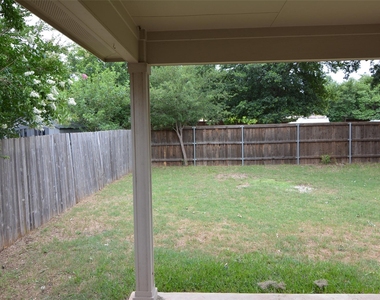 1303 Horseshoe Ranch Dr - Photo Thumbnail 23