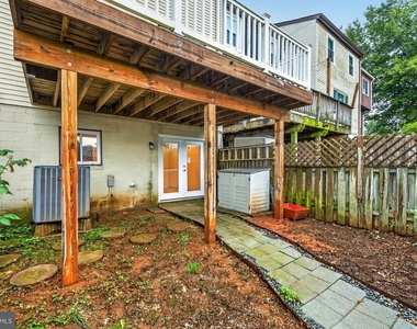 8808 Eureka Lane - Photo Thumbnail 25