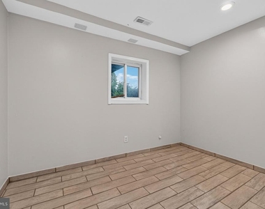 8808 Eureka Lane - Photo Thumbnail 21