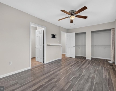 8808 Eureka Lane - Photo Thumbnail 10