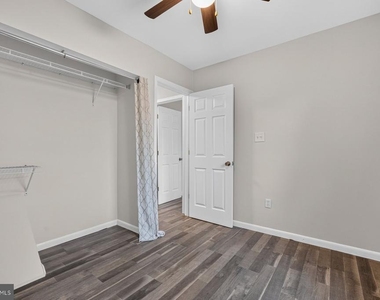 8808 Eureka Lane - Photo Thumbnail 14