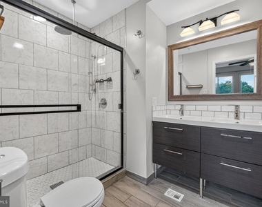 8808 Eureka Lane - Photo Thumbnail 16