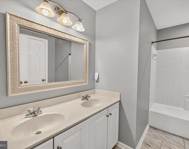 6455 Saddlebrook Lane - Photo Thumbnail 37