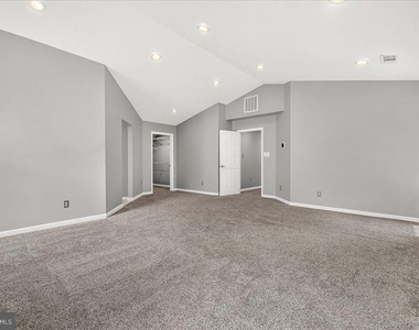 6455 Saddlebrook Lane - Photo Thumbnail 30