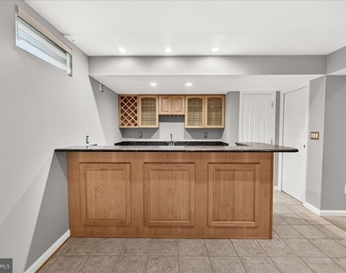 6455 Saddlebrook Lane - Photo Thumbnail 45