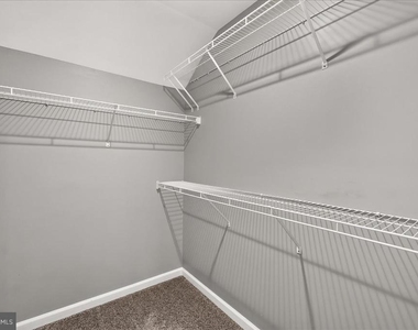 6455 Saddlebrook Lane - Photo Thumbnail 38