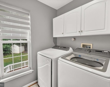 6455 Saddlebrook Lane - Photo Thumbnail 39