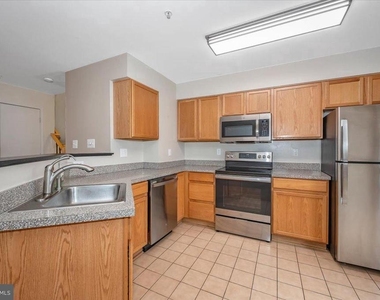 4946 Whitney Terrace - Photo Thumbnail 2