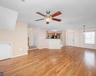 4946 Whitney Terrace - Photo Thumbnail 4
