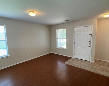11816 Plains Valley Dr - Photo Thumbnail 12