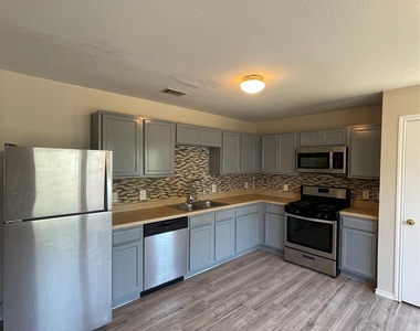 11816 Plains Valley Dr - Photo Thumbnail 11