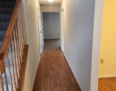 1234 Oakwood Drive - Photo Thumbnail 1