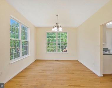 9112 Granite Court - Photo Thumbnail 15